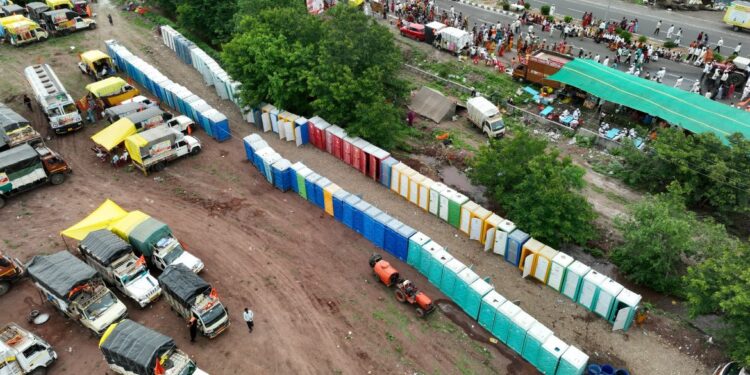 संताचा पालखी मार्गावर 11 हजार शौचालये भाविकांच्या सेवेत ; ग्रामविकास विभागाच्या निर्मल वारी उपक्रमामुळे वारकरी भाविकांमध्ये समाधान