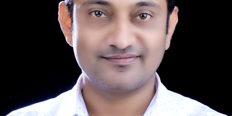 रेडिओलॉजिस्ट डॉ. रविशंकर हिंगमिरे यांच्या मंगळवेढा शहरातील मुक्ताई डायग्नोस्टिक सेंटरचे आज उद्घाटन ; आमदार समाधान आवताडे, डॉ. सुलोचना जानकर, डॉ मधुकर कुंभारे, डॉ. शाकीर सय्यद, डॉ. सुभाष देशमुख यांची उपस्थिती