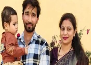 धक्कादायक ! दीड वर्षांच्या मुलाला मिठीत घेऊन सीमा सुरक्षा दलाच्या जवानाने मारली गंगा नदीत उडी ; ह्रदयद्रावक घटनेचे कारण ऐकून डोळे पाणवतील