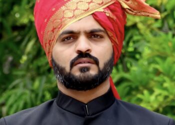 जिल्हा परिषदेचे मुख्य कार्यकारी अधिकारी कुलदीप जंगम ॲक्शन मोडवर ; कर्तव्यात कसूर करणाऱ्या 5 ग्रामपंचायत अधिकाऱ्यांना दिली कारवाईची नोटीस, कामचोर कर्मचाऱ्यात खळबळ