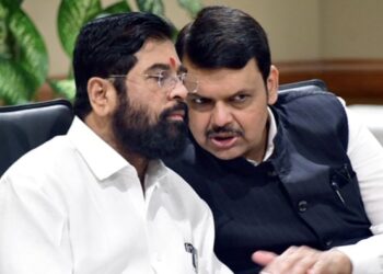 राजकारण ! देवेंद्र फडणवीस आणि एकनाथ शिंदेंमध्ये नाराजीची ठिणगी? मुख्यमंत्री ‘भाऊंनी’ तो आदेश दिल्याने उपमुख्यमंत्री ‘भाई’ नाराज, नेमकं घडलंय काय?