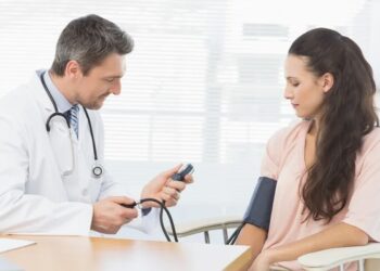 आज शिरसी येथे रोटरी क्लब ऑफ मंगळवेढा सिटी यांचेवतीने मोफत आरोग्य तपासणी शिबिर ; डॉ. जस्मिन शेख, डॉ. भाऊसाहेब जानकर, डॉ. नंदकुमार शिंदे, बाबासाहेब कसबे यांची प्रमुख उपस्थिती