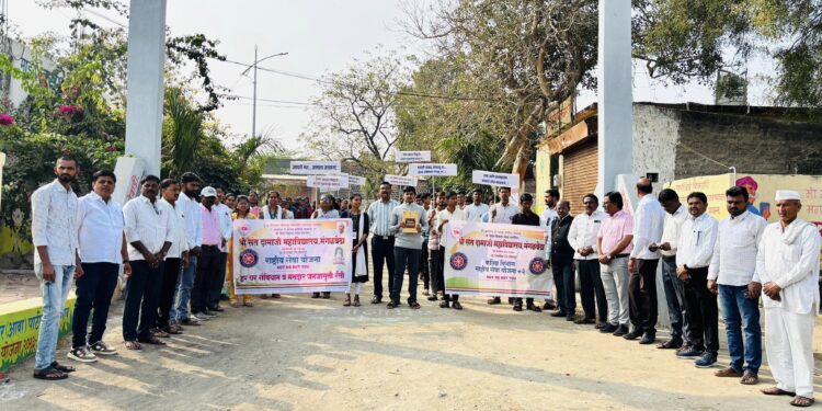 मंगळवेढा येथील श्री संत दामाजी महाविद्यालयाच्या वतीने भालेवाडी येथे मतदार जनजागृती रॅलीद्वारे प्रबोधन ; भालेवाडीत घुमला लोकशाही बळकटीचा नारा