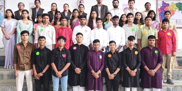 मंगळवेढा येथील उदयसिंह मोहिते पाटील इंग्लिश मिडियम प्रशालेत दहावीच्या विद्यार्थ्यांचा निरोप समारंभ उत्साहात संपन्न