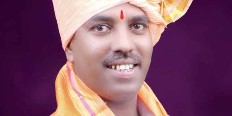 कौतुकास्पद ! तळसंगी जिल्हा परिषद प्राथमिक शाळेतील पदवीधर शिक्षक विलास पाटील यांचे केंद्रप्रमुख परीक्षेत यश ; सोलापूर जिल्ह्यात 24 वे तर राज्यात 392 वे स्थान