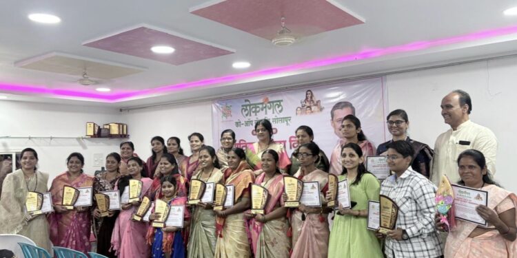 नारीशक्तीचा सन्मान ! मंगळवेढ्यात लोकमंगल बँकेच्या वतीने नारीशक्ती पुरस्कार सोहळा उत्साहात ; विविध क्षेत्रात उल्लेखनीय कामगिरी करणाऱ्या महिलांचा झाला गौरव